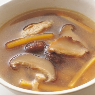 鶏肉としいたけスープ
