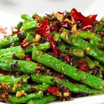 インゲンと唐辛子妙め