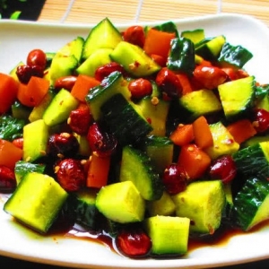 胡瓜とピーナッツ和え