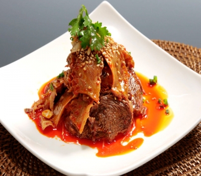 A8牛すね肉と牛ハチノス和え